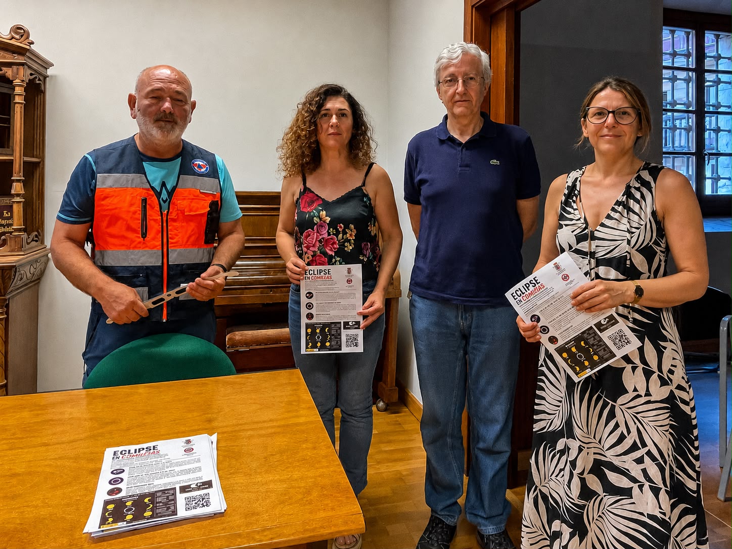 Comillas acoge una charla sobre el eclipse total de Sol del 12 de agosto con gran participación