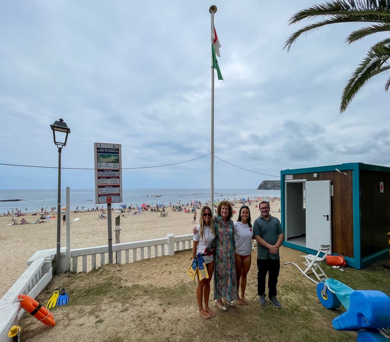 Cruz Roja realiza 135 intervenciones en la playa de Comillas este verano